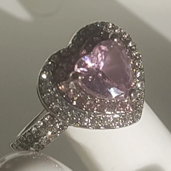 🌙 Sailor Moon Heart Ring - Picture 5 of 9